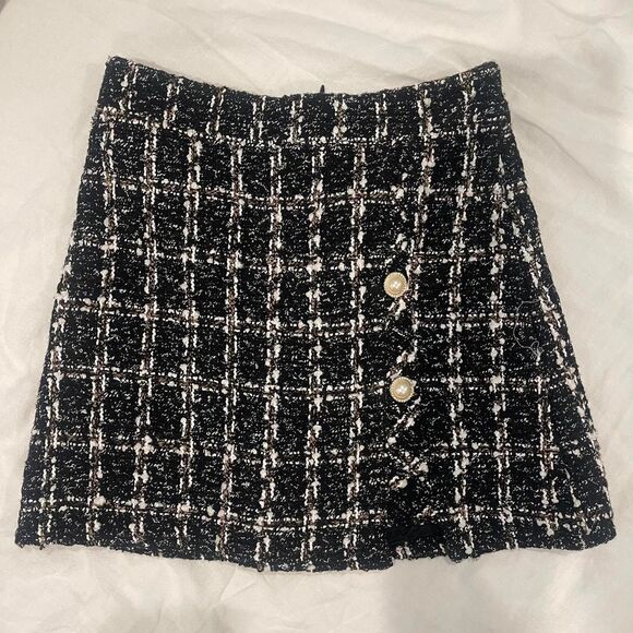 Jing Women's Black Chanel style Cardigan + plaid Skirt set - Picture 4 of 7